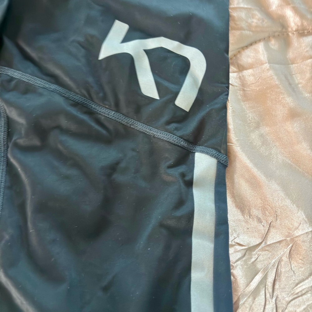 Kari Traa reflective  Leggings in Black and Gray - Picture 3 of 6